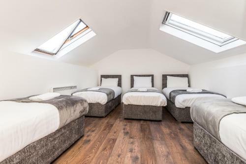 Prestige Stay Aparthotel - Cavern Quarter Party Apartments