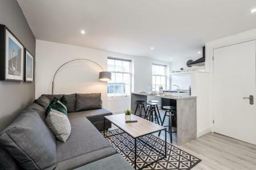 Duke St Townhouse Apartments