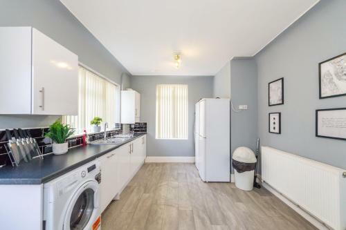 Apartamento Large Contractor & Worker House - Free Parking - By Comfyworkers