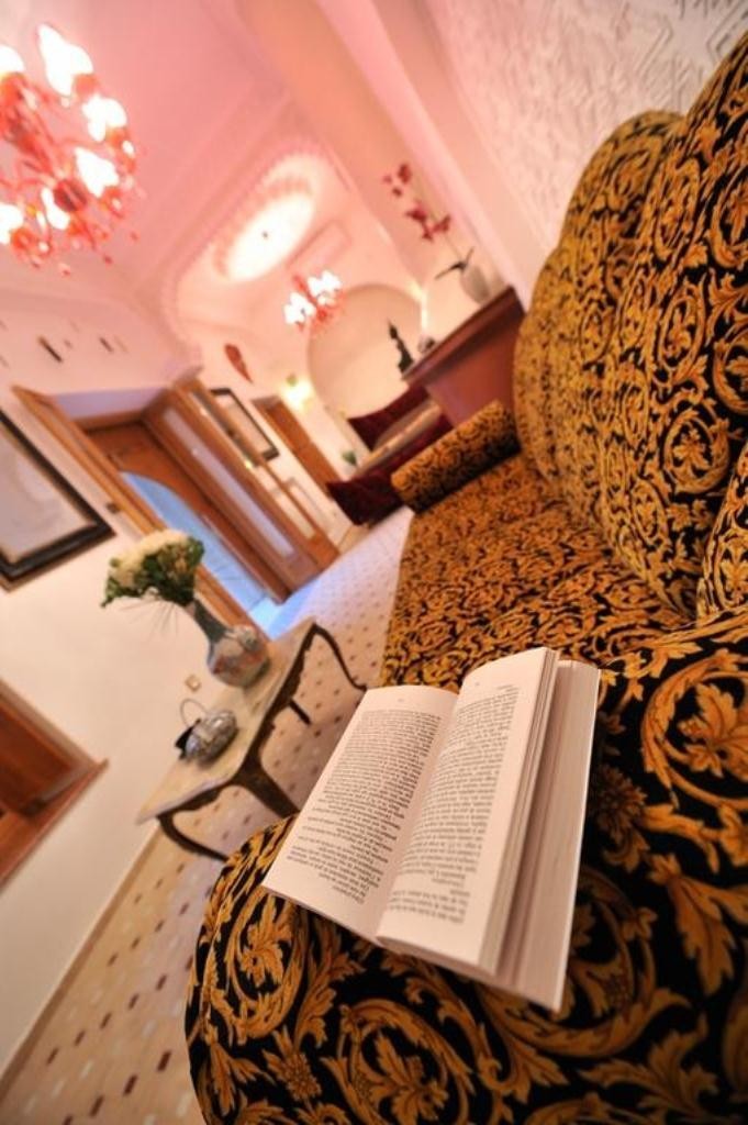 Riad Asrari