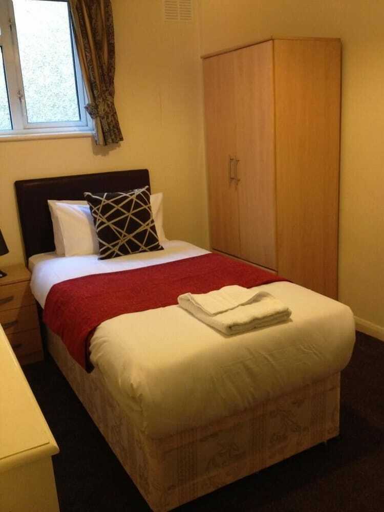 Hotel Manor House London