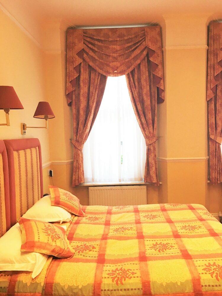 Hyde Park Radnor Hotel B&B