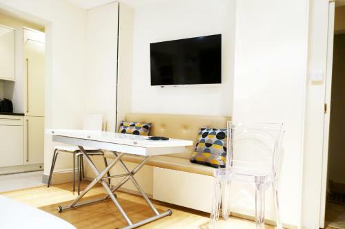 Notting Hill Gardens Apartments