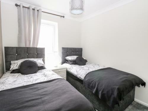 91 Waterside Park