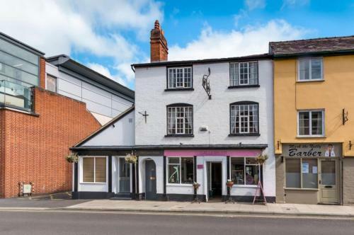 Hostal 130 Corve Street B&B