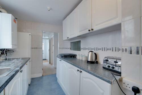 Newark House - 2 Bedroom Serviced Apartment