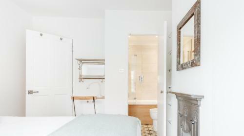 Apartamento Plum Guide - Mirror, Mirror