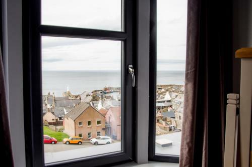 The Knowes Hotel & Restaurant