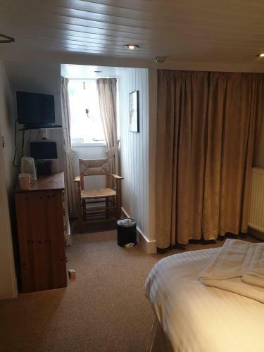 Hostal St Vincent Guest House