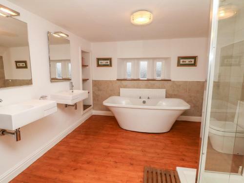 Barns Lea Farmhouse