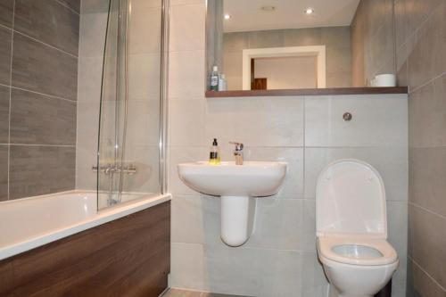 Modern 2 Bedroom Apartment In Manchester