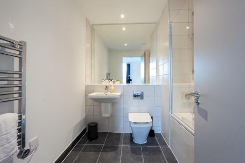 Spacious 2 Bed Apartment In Central Manchester