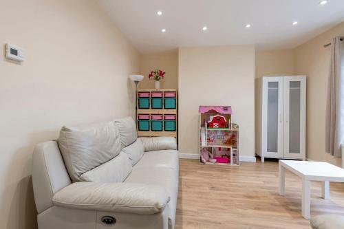 Guestready - Modern 2br Home In Salford
