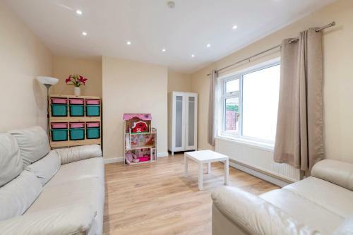 Guestready - Modern 2br Home In Salford