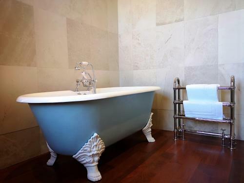 Bed & Breakfast Cleatham Hall