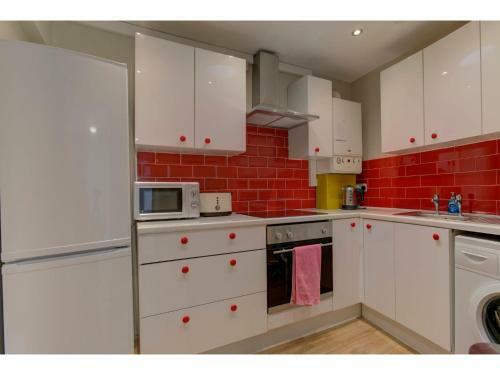 Apartamento Bright, Colourful & Charming Apt For 4, Manchester