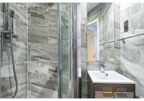 Modern Studios And Apartments, Manchester - Sk