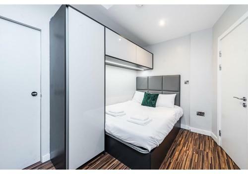 Modern Studios And Apartments, Manchester - Sk