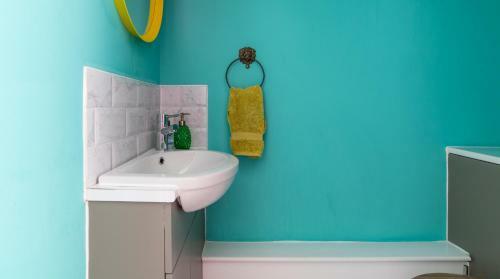 Apartamento Plum Guide - Pink Acid