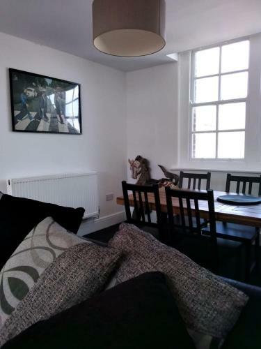 The Post Office - Refurbished Spacious Apartment Near Margate Old Town