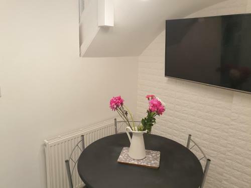 Marlow's Emerald 3 Bed House Sleeps 8 Guests