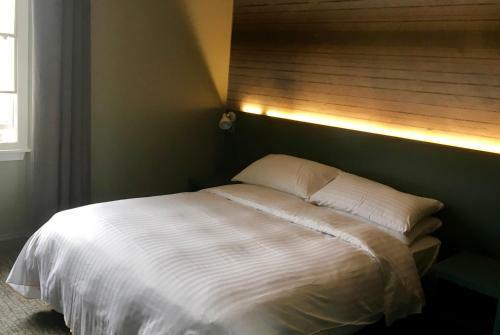 Kings Arms Hotel