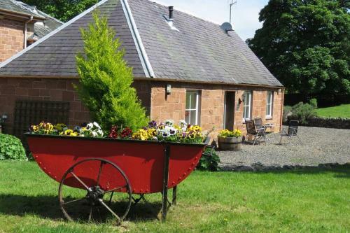 Villa Harleyburn Cottages - Stables And Saddlery