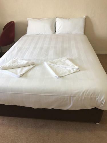 Assheton Arms Hotel