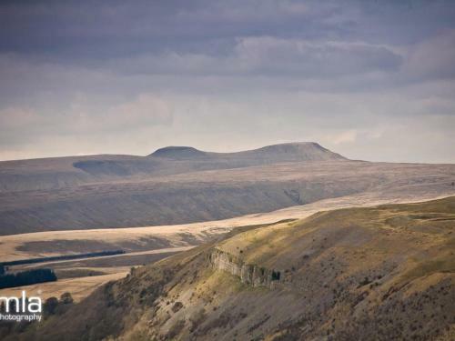 James' Place @ The Brecon Beacons