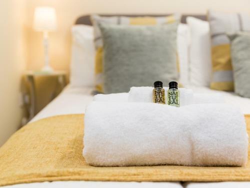 Stayford Apartments, Meriden - Near Nec