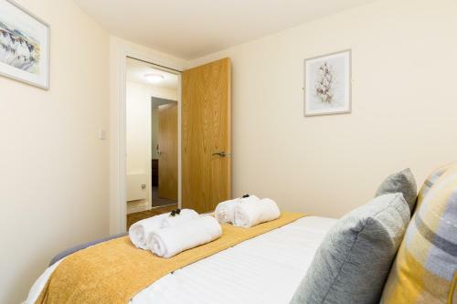 Stayford Apartments, Meriden - Near Nec
