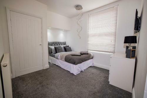 Roscoe House 4 Double Rooms Workstays Uk
