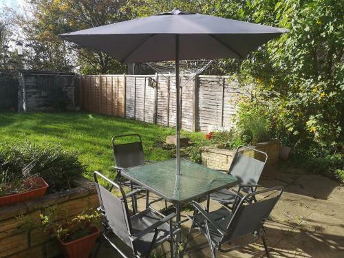 Contractor Accommodation- Central Mk Location Spacious Garden Fast Wifi Parking
