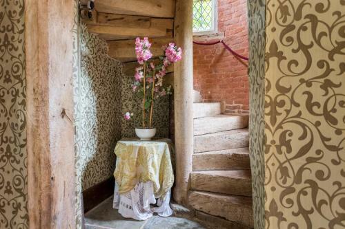 Morville Villa Sleeps 14 With Wifi