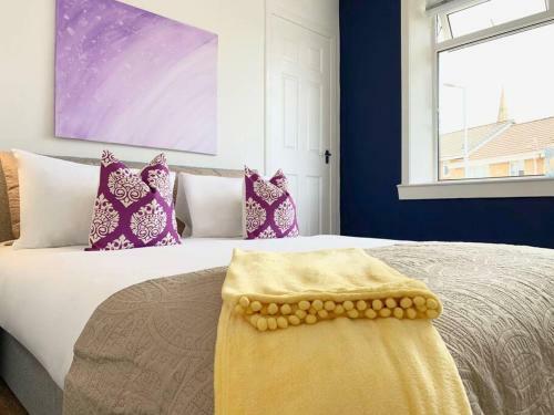 Central Motherwell 2 Bed Cozy Contractor Apartment For Large Groups By Dream Key Solution