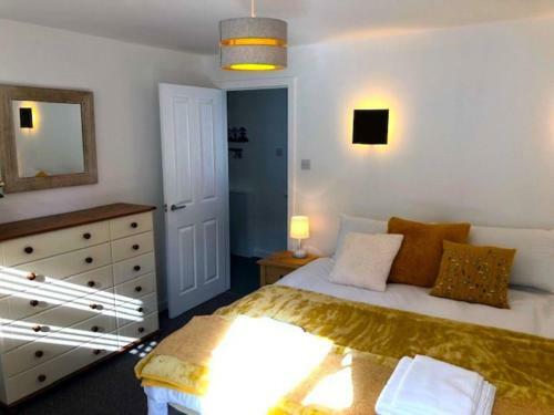 Beach Cottage Charming Cottage 2 Mins From The Beach