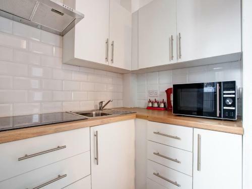 Hotel Oyo The Benwell Apartments