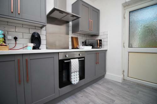 New York Place, By Staybc