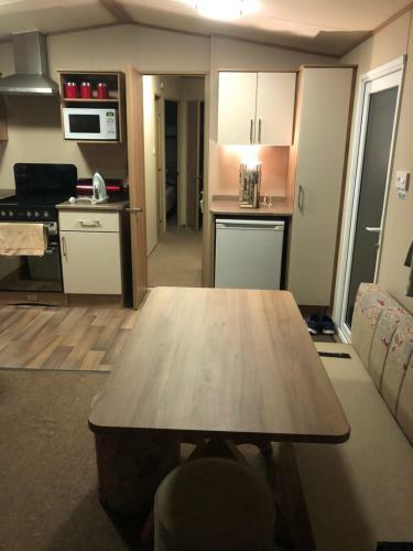 176 @newquay View - Families & Couples Only