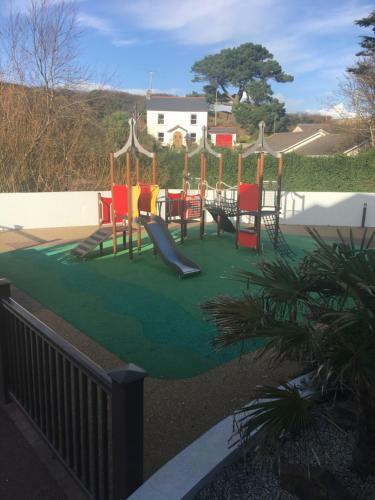 176 @newquay View - Families & Couples Only