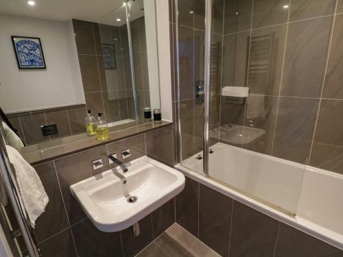 Apartment 3 Fistral Beach