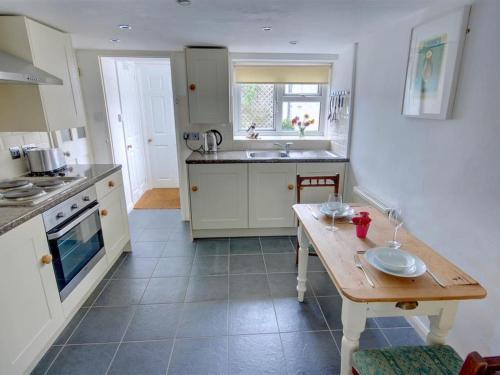 Holiday Home Puffin Cottage