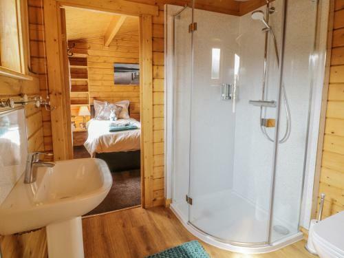 Manor Farm Lodges - Red Kite Lodge