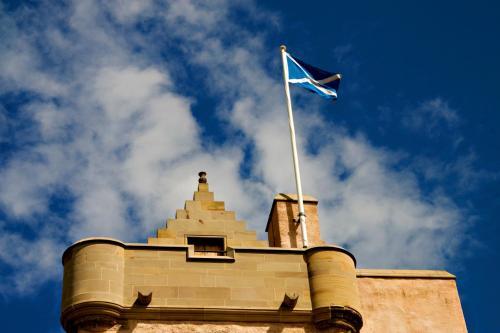 North Berwick Chateau Sleeps 16