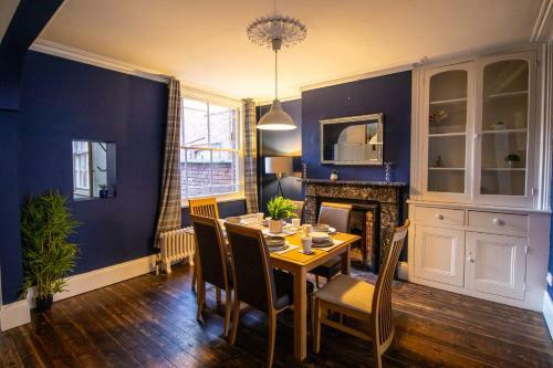 Apartamento Characterful Contractor & Family House By Comfyworkers