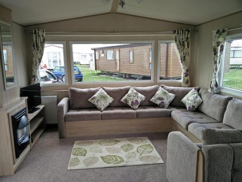 Brand New 8 Berth Caravan - Sleeps 8