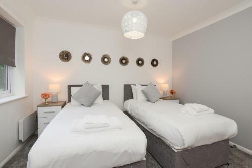 Brook Court - Elegant 2bed Apartment