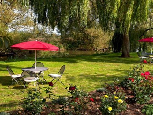 Cherbridge Lodges - Riverside Lodges, Short Lets (Business Or Holidays)