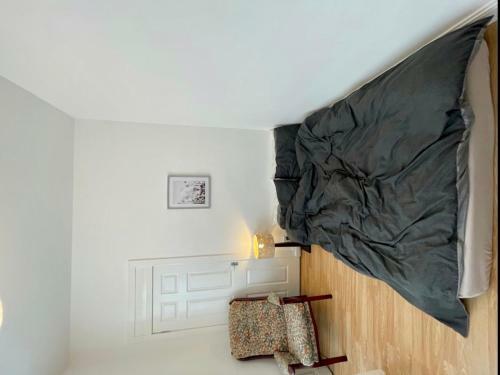 1-bed Apartment Next To Paisley Gilmour Station!