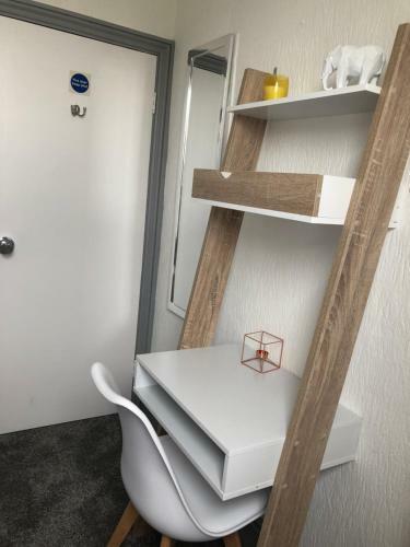 Kvm Sugar Way House By Kvm Serviced Accommodation